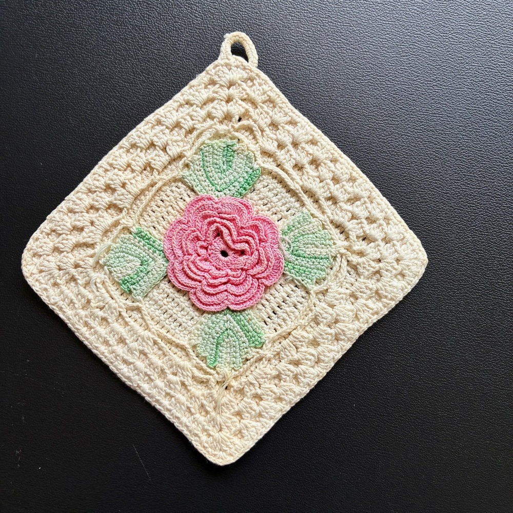 VTG Handmade Crochet Pot Holder Pink 3D Rose Floral Cottagecore Cream Square